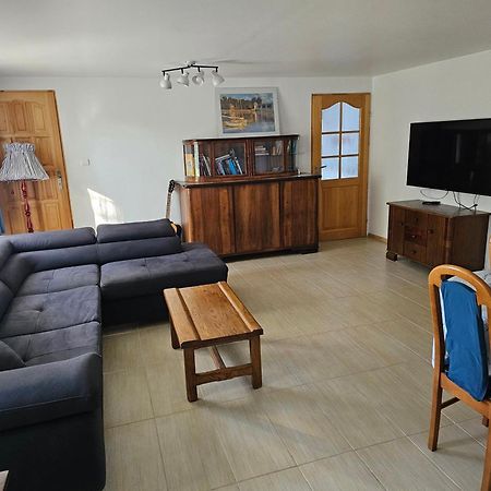 וולין Apartamenty Nad Jeziorem Piaski מראה חיצוני תמונה